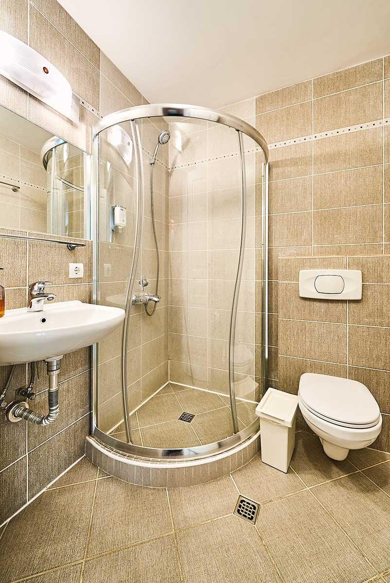 Room-2---Bathroom-02